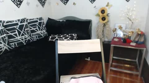 akesha online show from January 9, 2025, 2:01 am