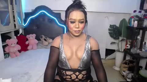 tsamandaxxx online show from December 15, 2024, 4:04 pm