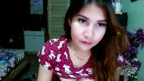 SHENA  online show from March 18, 2026, 1:53 am