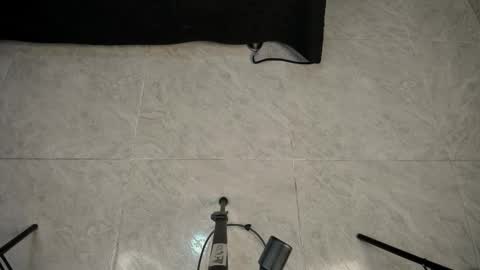  C H L O E online show from February 14, 2026, 7:21 pm