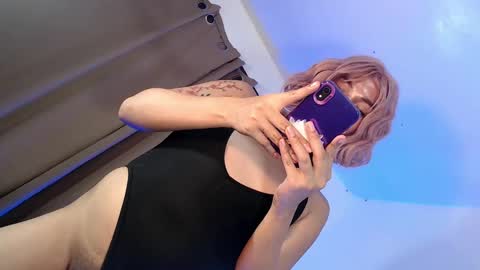 Julian online show from February 24, 2025, 10:14 pm