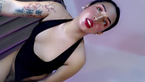 Julian online show from March 8, 2025, 10:24 pm