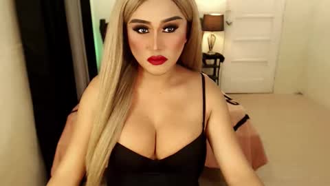 SEDUCTIVEmistresCUMS online show from March 12, 2025, 5:57 am