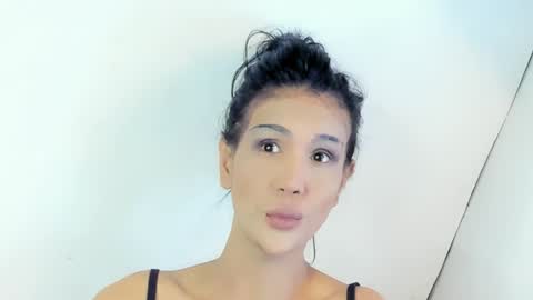 Snapshot of tsmanika chatting on December 25, 2024, 7:45 pm MA NI KA online show from December 25, 2024, 7:45 pm