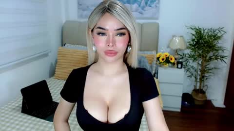 Graciella online show from November 8, 2025, 2:45 am