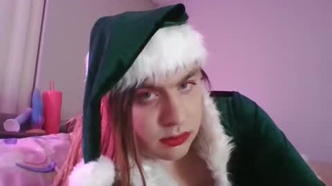 Snapshot of tsphoenixevelyn chatting on December 25, 2024, 7:03 am TSPhoenixEvelyn online show from December 25, 2024, 7:03 am