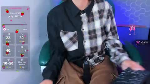Snapshot of tsuki_maru chatting on May 20, 2026, 9:32 pm Maru online show from May 20, 2026, 9:32 pm