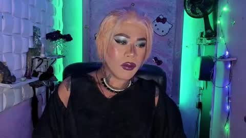 BellaRoxanna online show from February 25, 2025, 5:58 pm