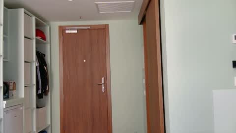 tudorasputas online show from April 18, 2026, 11:25 am