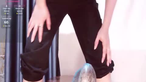 tulip_sexxy online show from November 21, 2025, 9:41 am