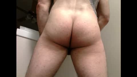 Snapshot of turnmeout2nite chatting on December 19, 2024, 2:34 am Duke Dillinger online show from December 19, 2024, 2:34 am