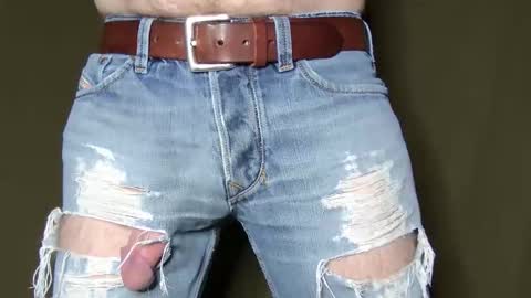 Phil Box online show from October 19, 2025, 11:38 pm