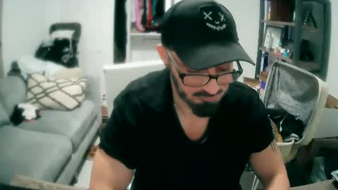 Snapshot of tuscan_taurus chatting on January 27, 2025, 7:14 am tuscan_taurus online show from January 27, 2025, 7:14 am