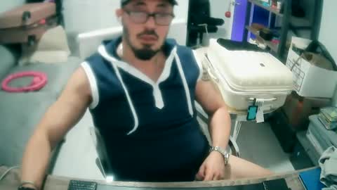 Snapshot of tuscan_taurus chatting on February 11, 2025, 10:59 am tuscan_taurus online show from February 11, 2025, 10:59 am