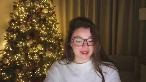 Ariana online show from December 19, 2025, 8:27 pm