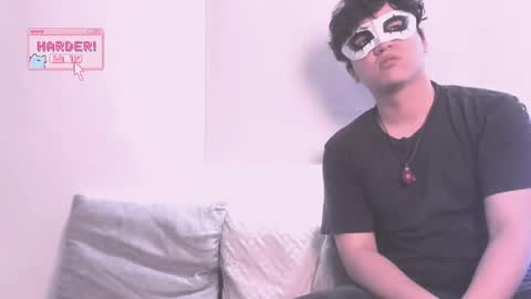 tuxedo  mayo online show from April 29, 2026, 4:00 pm