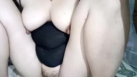 tuylip_sex online show from October 17, 2025, 12:25 am