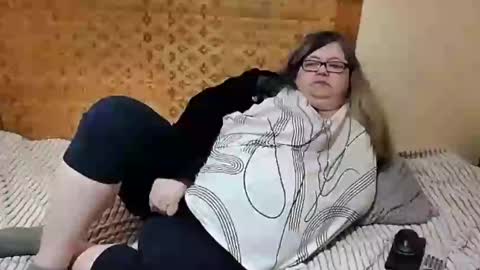 Lana online show from February 6, 2025, 4:21 am