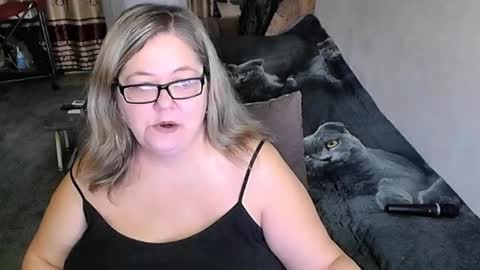 Lana online show from October 14, 2025, 12:22 am