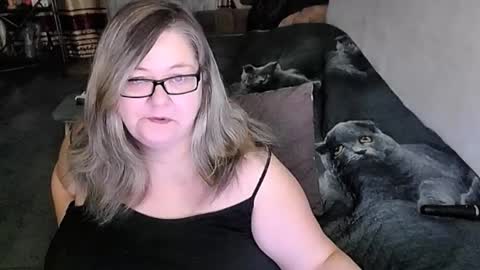 Lana online show from March 14, 2026, 11:21 pm