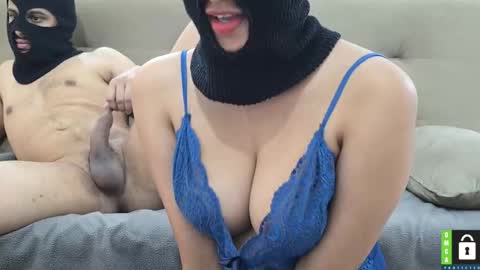 A  M On vacation till 28th online show from November 18, 2025, 6:40 am