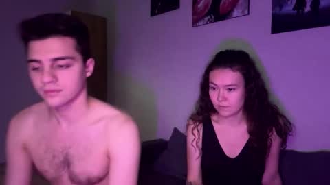 Snapshot of tw1nflame chatting on October 22, 2025, 4:40 pm Twin Flame online show from October 22, 2025, 4:40 pm