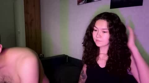 Snapshot of tw1nflame chatting on November 2, 2025, 4:53 pm Twin Flame online show from November 2, 2025, 4:53 pm