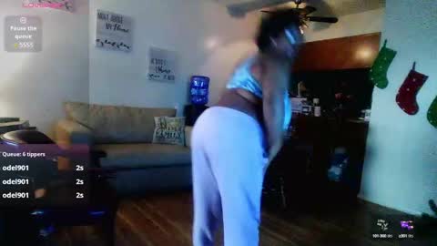 Snapshot of twiceasbadd_ chatting on December 3, 2024, 2:49 pm onlyfanstwiceasbadd online show from December 3, 2024, 2:49 pm