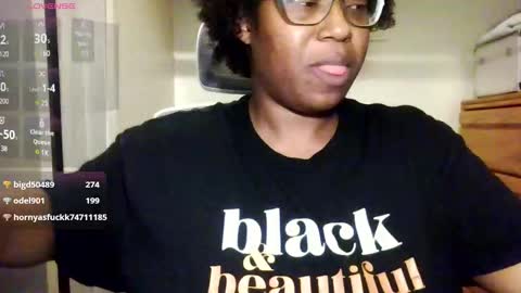 Snapshot of twiceasbadd_ chatting on December 26, 2024, 4:10 am onlyfanstwiceasbadd online show from December 26, 2024, 4:10 am