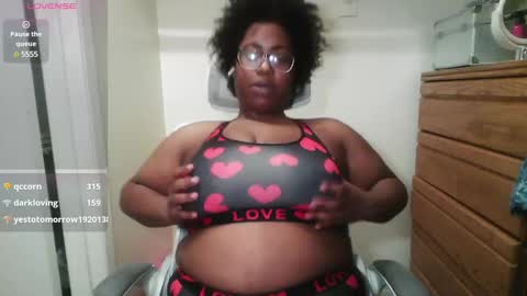 Snapshot of twiceasbadd_ chatting on January 2, 2025, 5:46 am onlyfanstwiceasbadd online show from January 2, 2025, 5:46 am