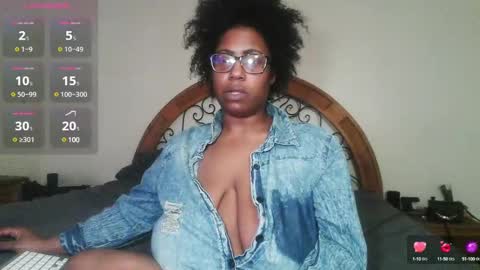 Snapshot of twiceasbadd_ chatting on February 1, 2025, 6:10 am onlyfanstwiceasbadd online show from February 1, 2025, 6:10 am