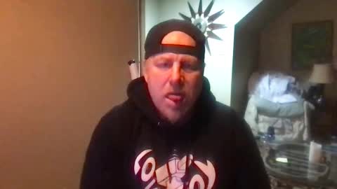 twiinsoul online show from December 23, 2025, 1:36 am