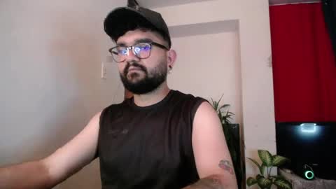 Snapshot of twinflamesxx chatting on April 3, 2026, 12:08 am TwinFlamesXX online show from April 3, 2026, 12:08 am