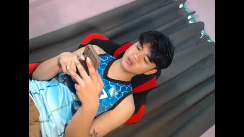 Snapshot of twink_blaze chatting on April 6, 2026, 12:52 am BLAZE online show from April 6, 2026, 12:52 am