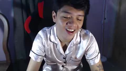 Snapshot of twink_blaze chatting on April 10, 2026, 2:22 pm BLAZE online show from April 10, 2026, 2:22 pm