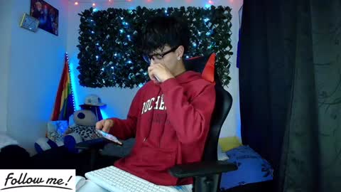 Snapshot of twink_sebas_ chatting on January 11, 2025, 4:38 am Bad boy sebastian online show from January 11, 2025, 4:38 am