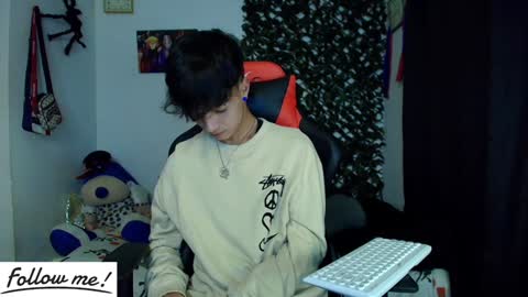 Snapshot of twink_sebas_ chatting on January 29, 2025, 4:47 am Bad boy sebastian online show from January 29, 2025, 4:47 am