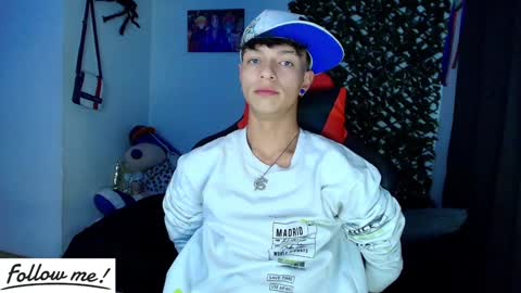 Snapshot of twink_sebas_ chatting on January 31, 2025, 6:13 am Bad boy sebastian online show from January 31, 2025, 6:13 am