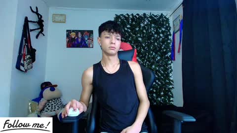Snapshot of twink_sebas_ chatting on February 2, 2025, 5:48 pm Bad boy sebastian online show from February 2, 2025, 5:48 pm