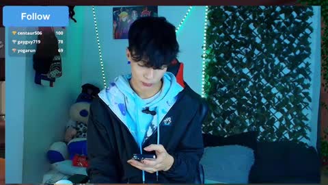 Snapshot of twink_sebas_ chatting on February 28, 2025, 12:21 am Bad boy sebastian online show from February 28, 2025, 12:21 am