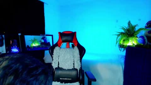 Snapshot of twink_sebas_ chatting on October 7, 2025, 5:04 am Bad boy sebastian online show from October 7, 2025, 5:04 am