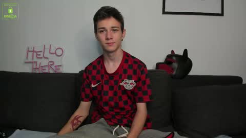 Viego Pattel online show from September 22, 2025, 4:36 am