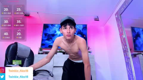 Snapshot of twinkie_alex18 chatting on December 19, 2024, 12:34 am T W I N K I E A L E X online show from December 19, 2024, 12:34 am