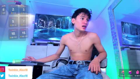 Snapshot of twinkie_alex18 chatting on December 19, 2024, 9:28 pm T W I N K I E A L E X online show from December 19, 2024, 9:28 pm