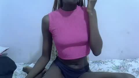 BABY TIA online show from October 6, 2025, 8:34 am