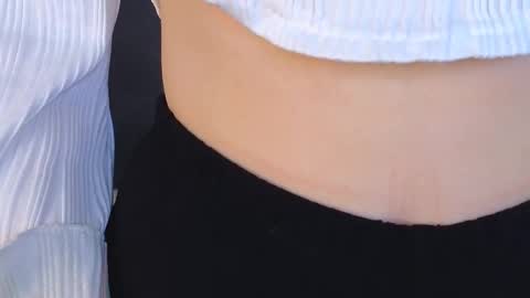 twinklefluff online show from March 8, 2025, 11:16 am