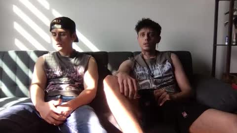 Snapshot of twinksguys360 chatting on October 31, 2025, 9:05 pm Derrick online show from October 31, 2025, 9:05 pm