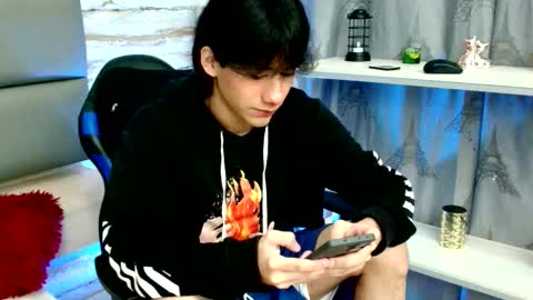 twinslovers_ online show from November 10, 2025, 3:16 am