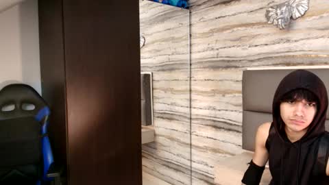 twinslovers_ online show from December 2, 2025, 11:56 pm