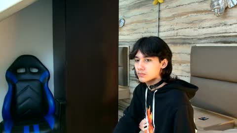 twinslovers_ online show from January 13, 2026, 3:34 am